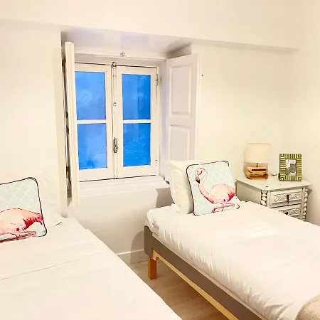 Center Alfama Iii *